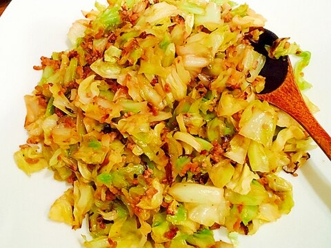 キャベツと鶏ひき肉の味噌炒め